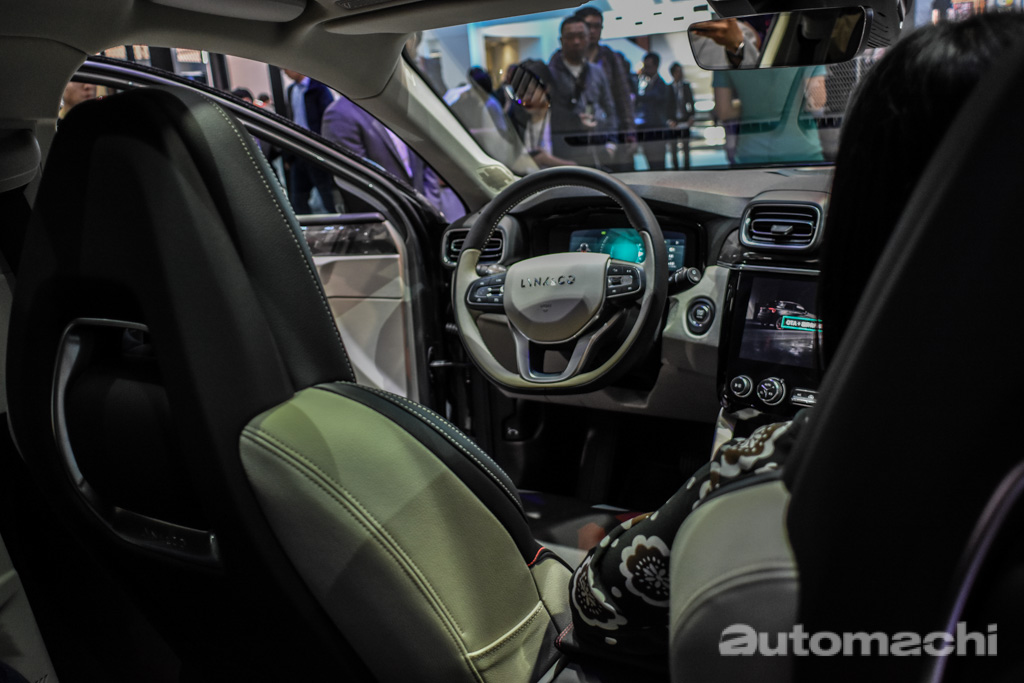 北京车展： Lynk&Co 02 实车现身，主攻年轻人市场！