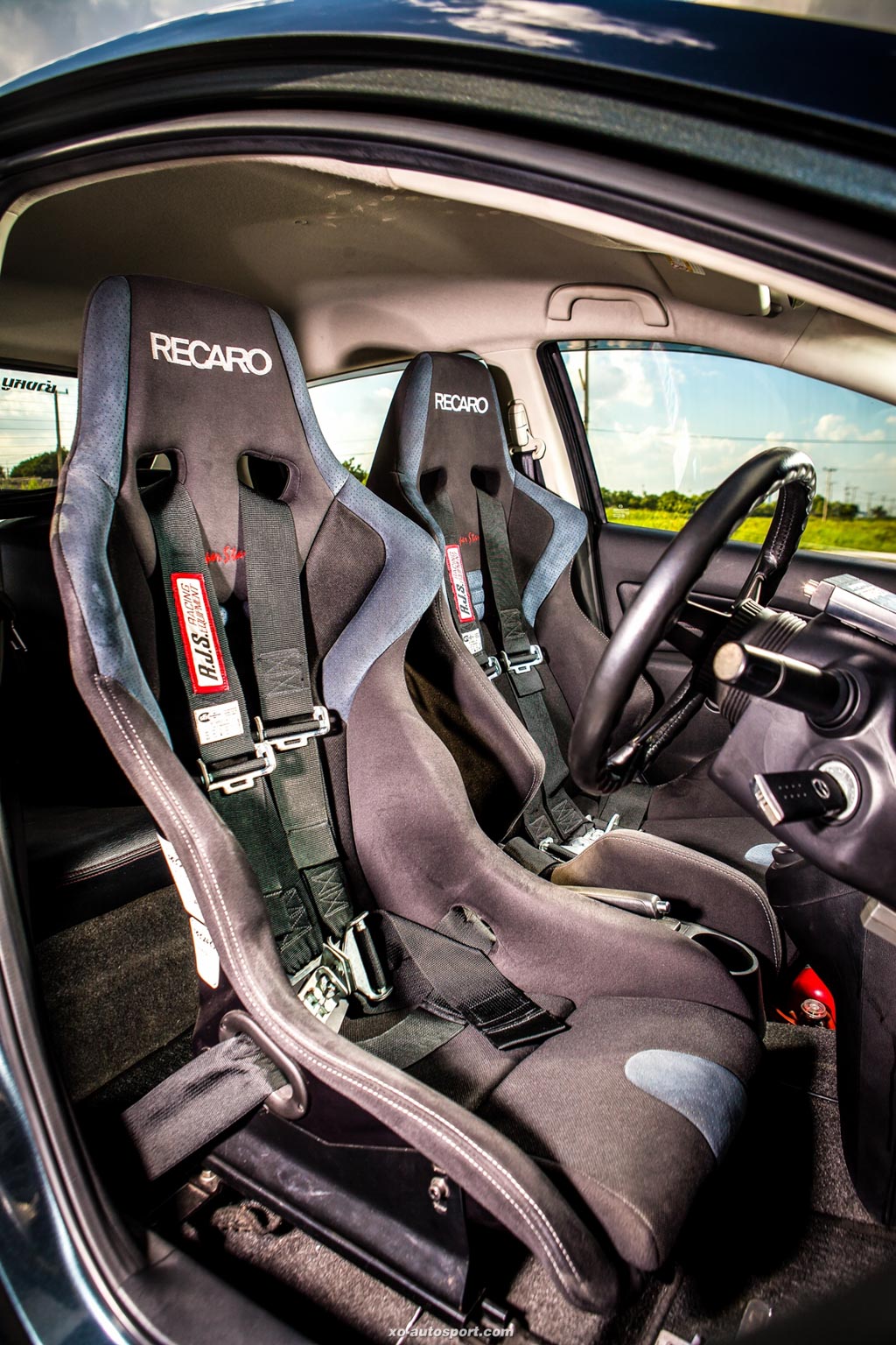 改泰凶！700 hp 怪兽级 Mazda2 ！