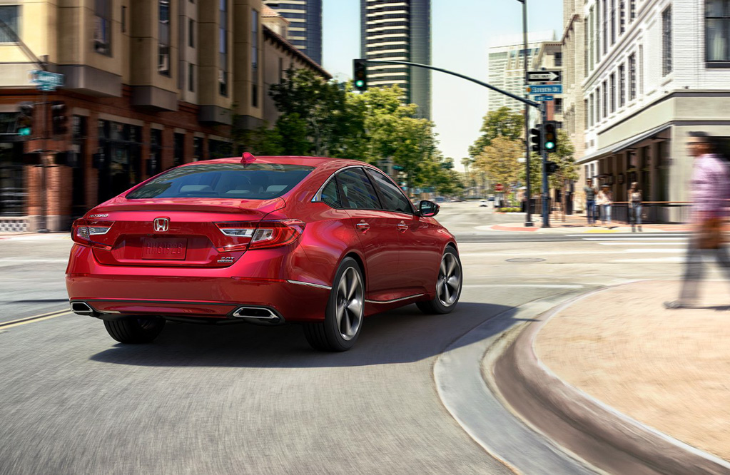 新旧比一比！2018 Honda Accord 进步在哪里？