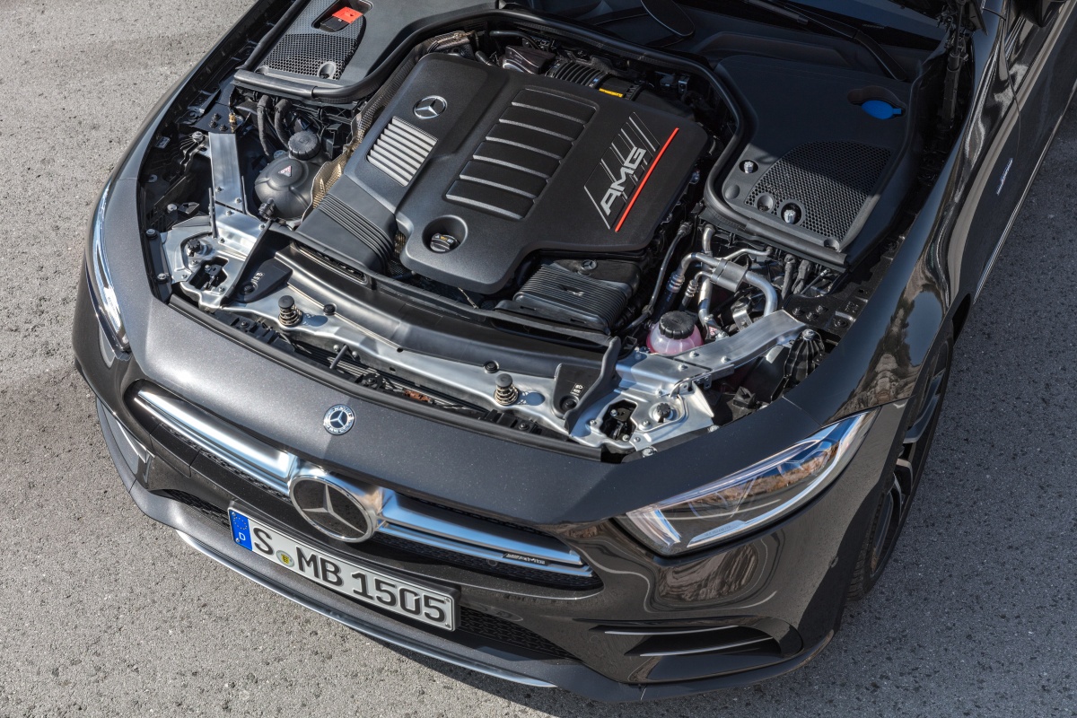 Mercedes-AMG E 53 Sedan 发布，429 hp 的直列六缸房跑！
