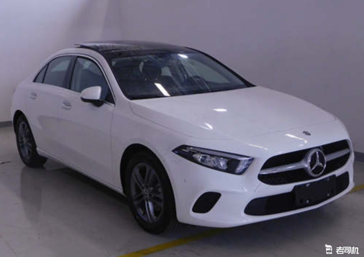 Mercedes-Benz A-Class 亚洲版现身，搭载 1.4L 涡轮增压引擎！