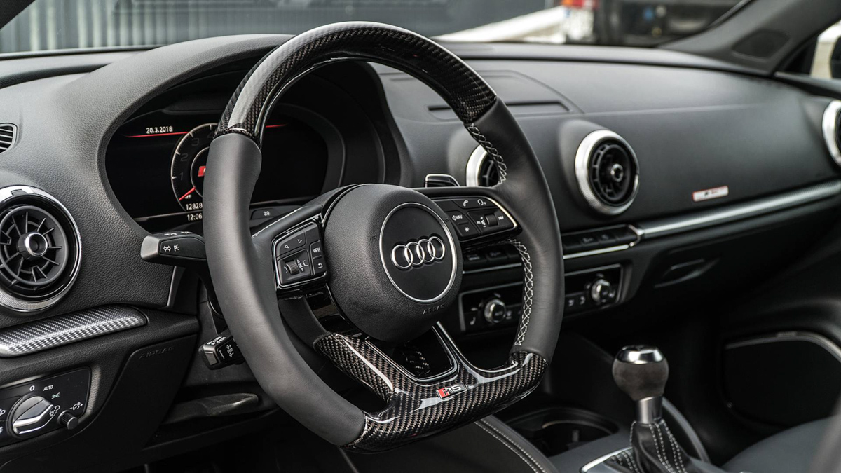500 hp 的神话， Audi RS3 ABT 帅气登场！ 