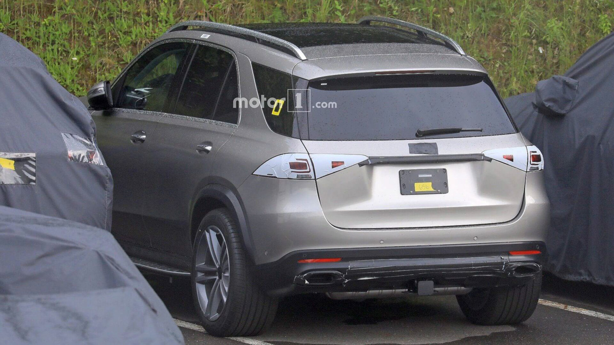 不一样的中控台！ Mercedes-Benz GLE 内装长这样！