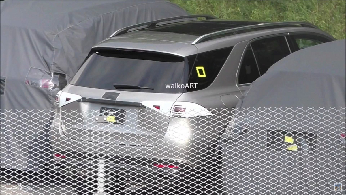 车尾长这样！ Mercedes-Benz GLE 无伪装曝光！