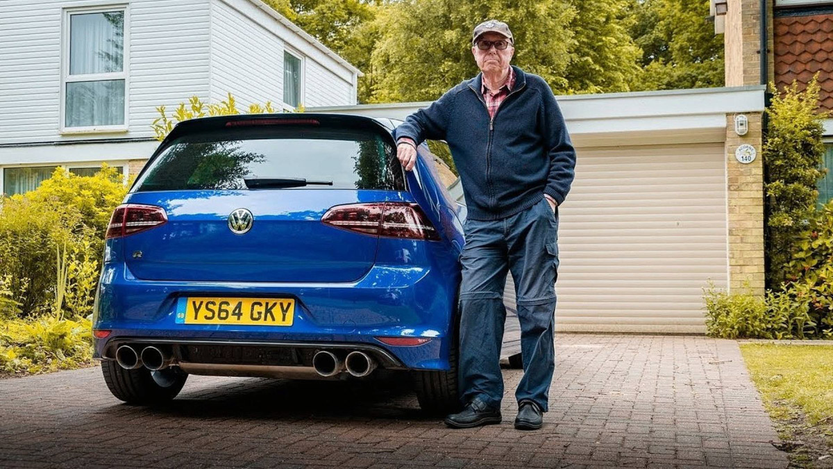 最帅阿公！75岁老翁开着 600hp 的 Volkswagen Golf R ！