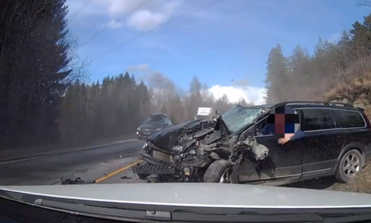 Volvo 再显硬实力！大卡车算什么！