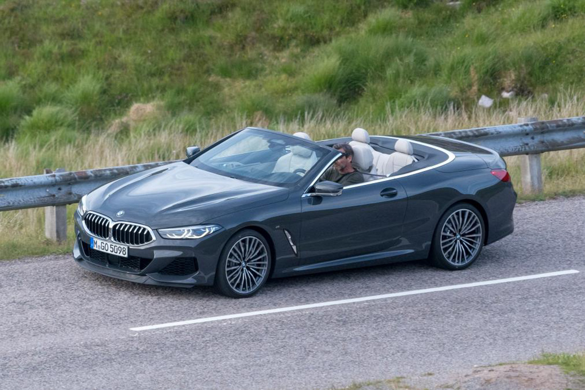 明年登场， 2019 BMW 8 Series Convertible 无伪装曝光！