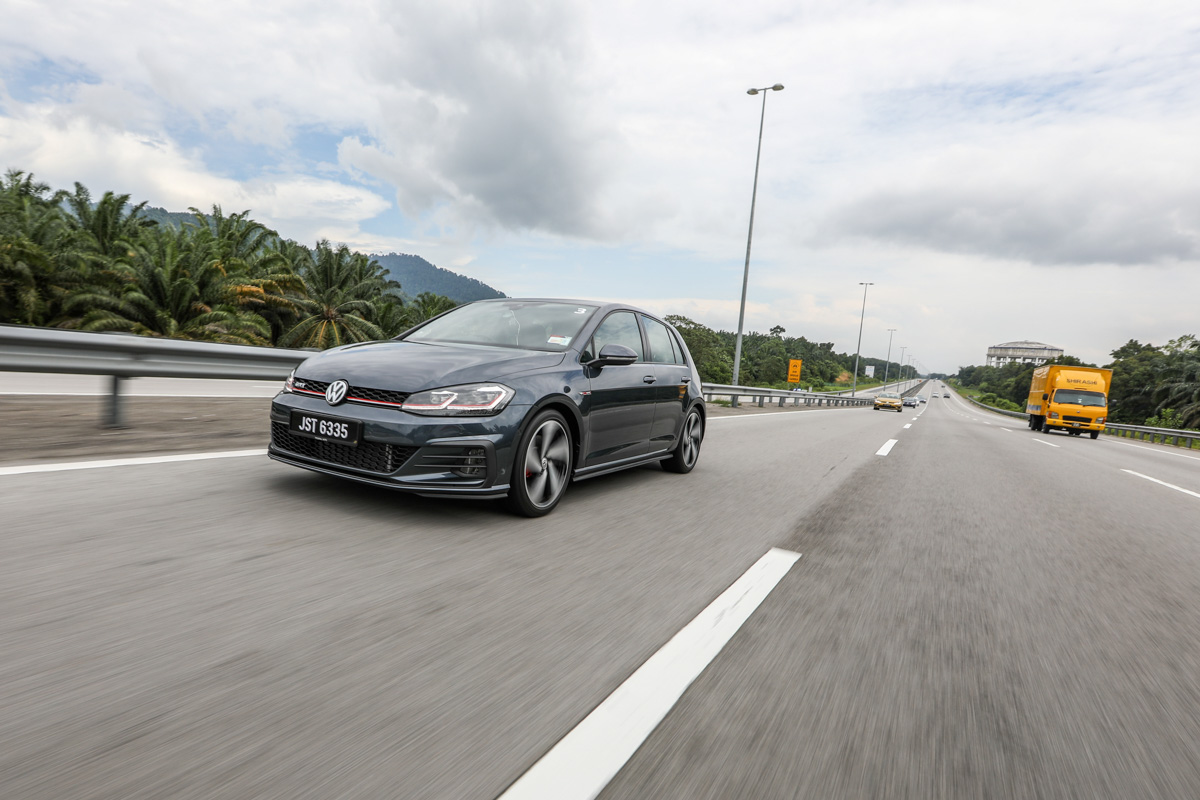 高速公路 Fast Lane 使用文化谈一谈!