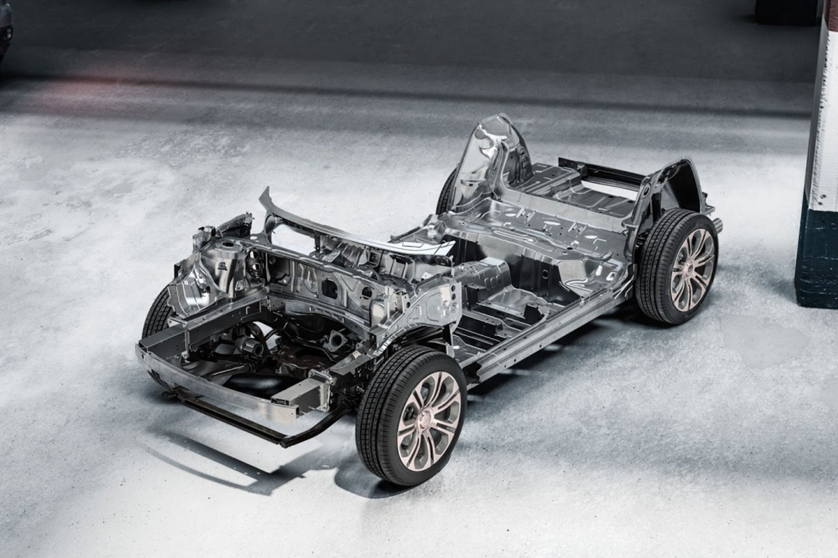 Lynk & Co 01 在 C-NCAP 碰撞测试荣获5星+成绩!