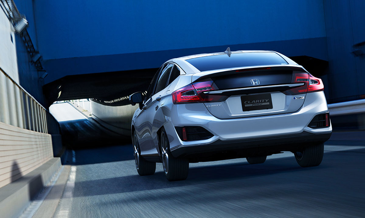 2018 Honda Clarity 确定日本开售，既省油又有力！