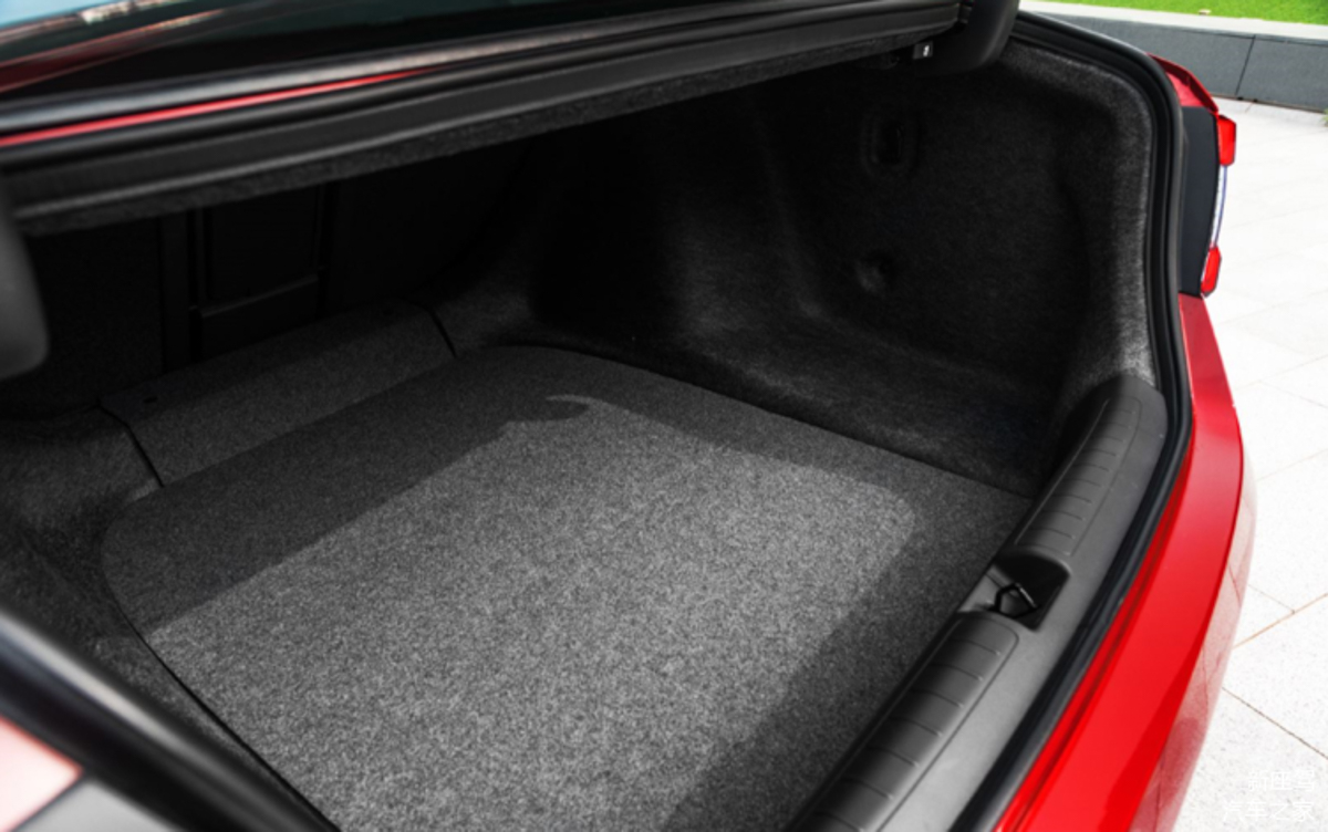 Honda Accord Sport Hybrid 中国上市，售价RM 12万起跳！