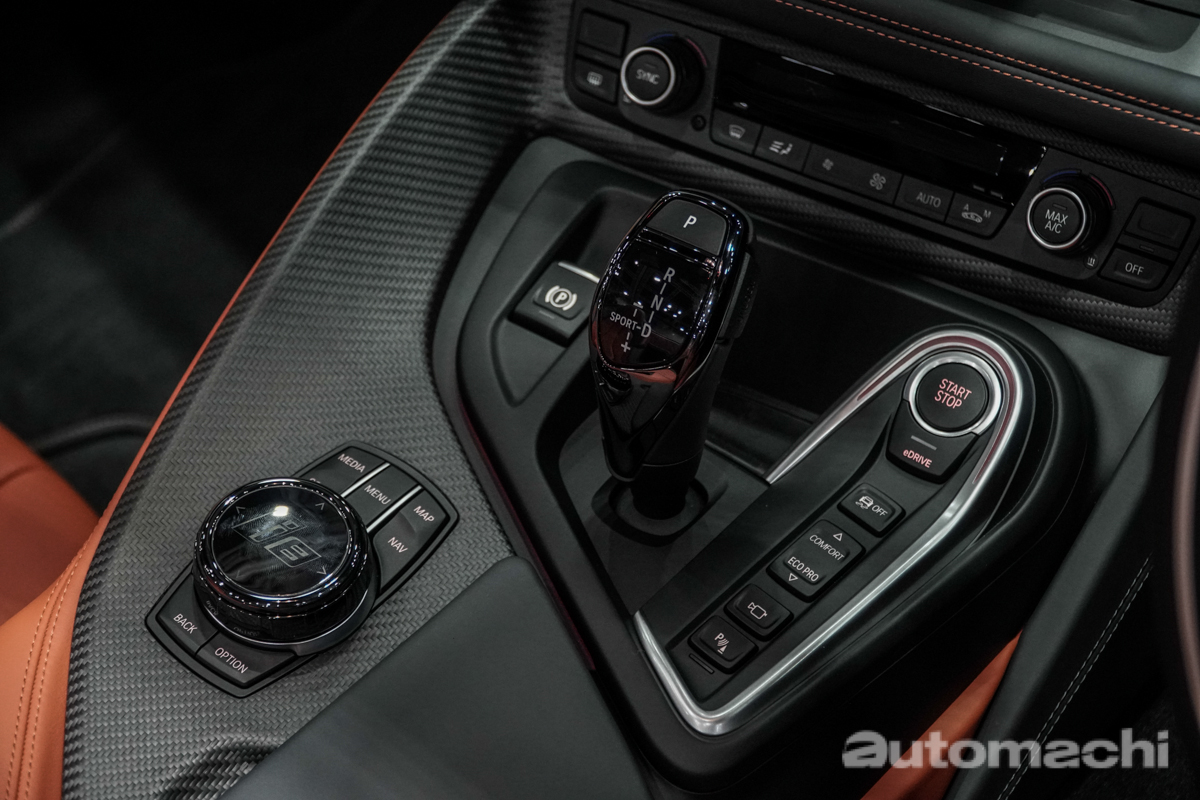 2018 BMW i8 Roadster 登陆我国，售价 RM 1,508,800 ！