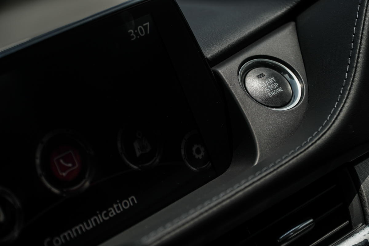 图库： 2018 Mazda 2.0 SDN ，售价RM 156,190.60