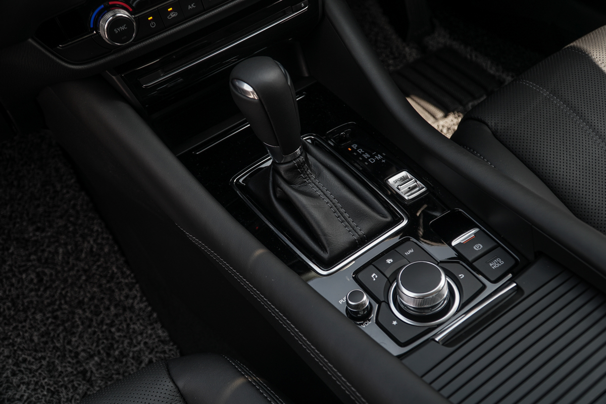 图库： 2018 Mazda 2.0 SDN ，售价RM 156,190.60