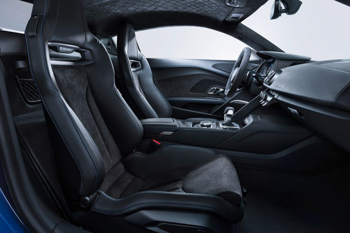 自然进气 V10 完美保留， 2019 Audi A8 正式发表！