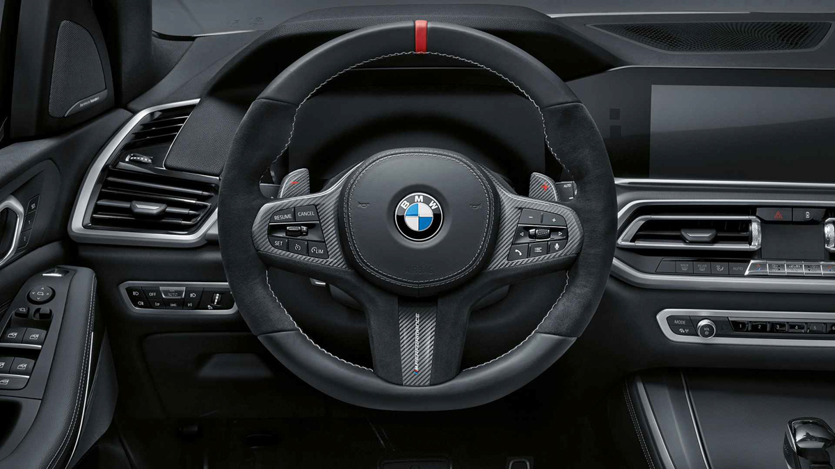 霸气侧漏！ BMW X5 M Performance 套件帅气登场！