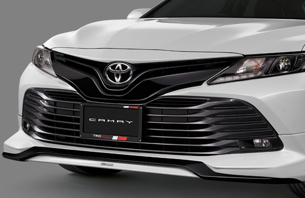 Toyota Camry 2018 推出 TRD Sportivo 空力套件！