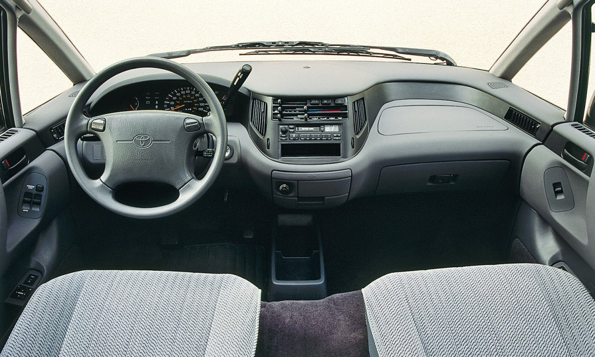 50:50 配重的面包车， Toyota Estima XR10 ！