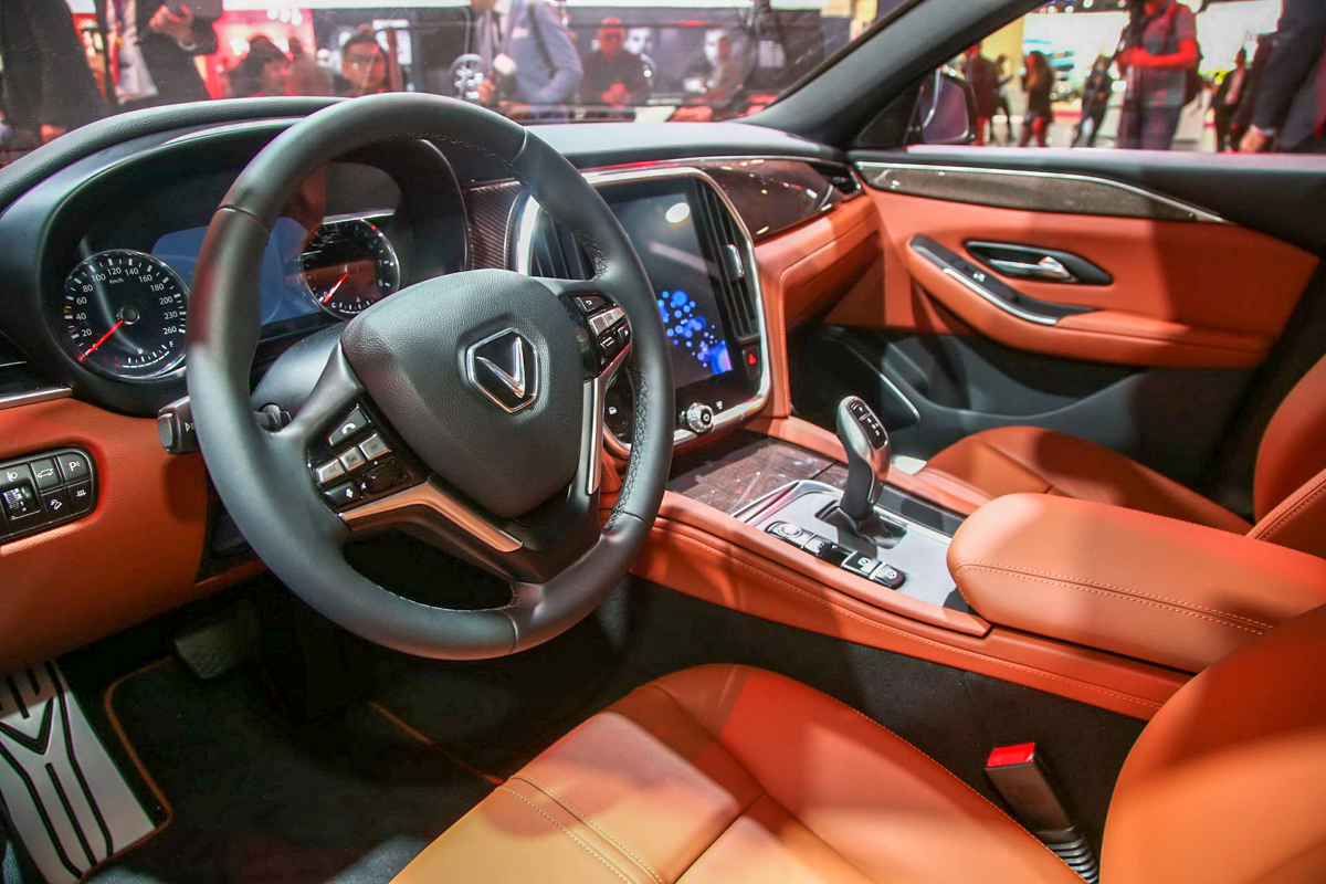 巴黎车展：越南 VinFast 发布旗下 Sedan 与 SUV ！