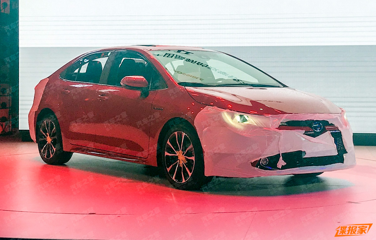 发表前夕外形曝光，2019 Toyota Corolla Sedan 长这样！
