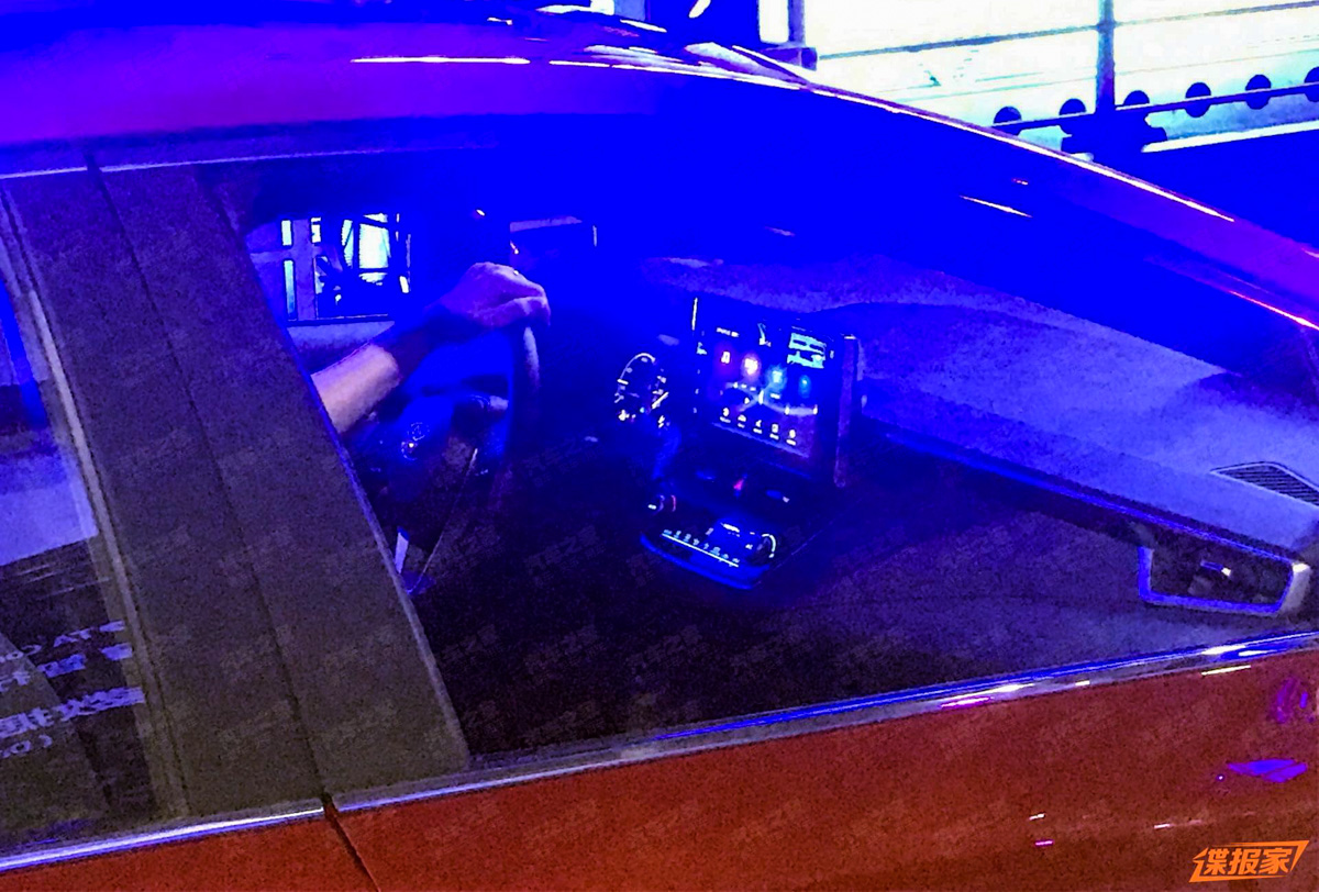 发表前夕外形曝光，2019 Toyota Corolla Sedan 长这样！