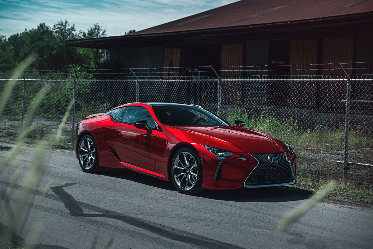 兄弟的对决， Lexus LFA VS LC500 !