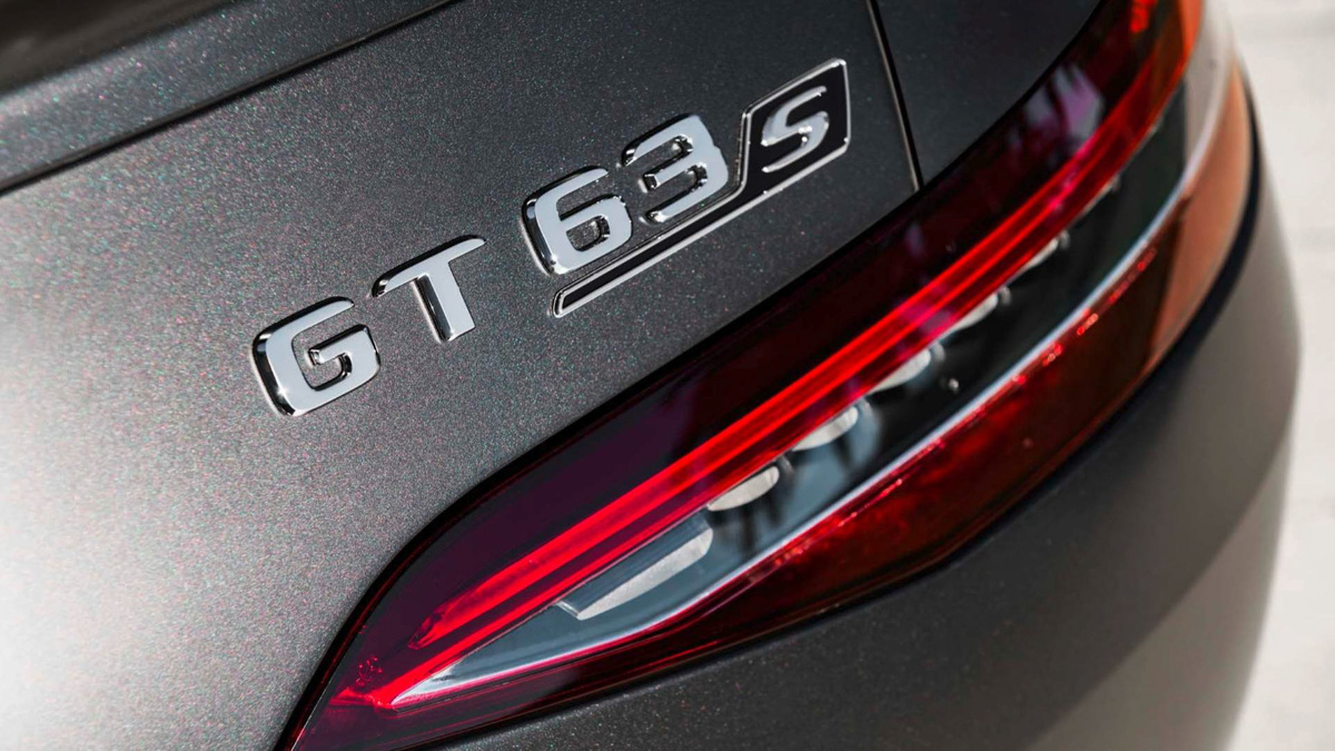 四门车又怎样？ Mercedes-AMG GT 63 S 33秒突破 300 km/h 大关！