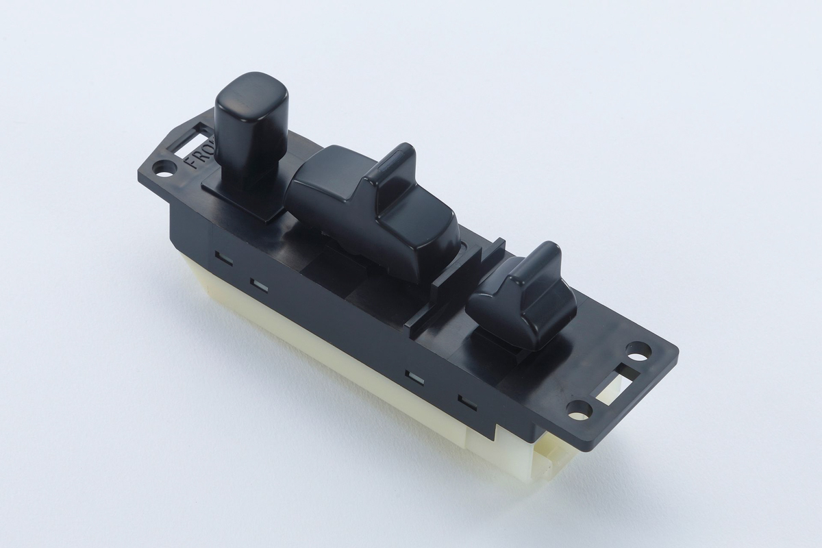 战神不死！ Nissan 再产 R33 与 R34 Nissan Skyline GT-R 零件！