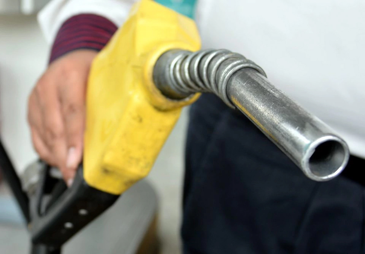 财政部长：油价1月1日下调，RON 95 与柴油恢复价格调整机制！