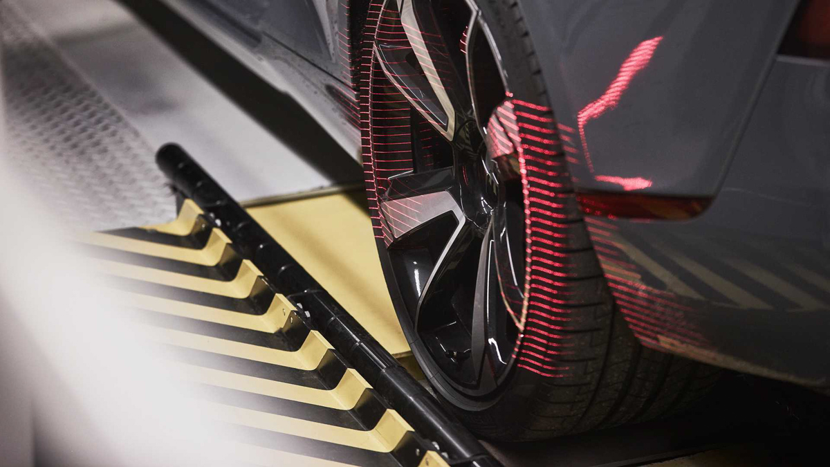 有的不止是安全性！ Polestar 1 湿地展现出色操控！