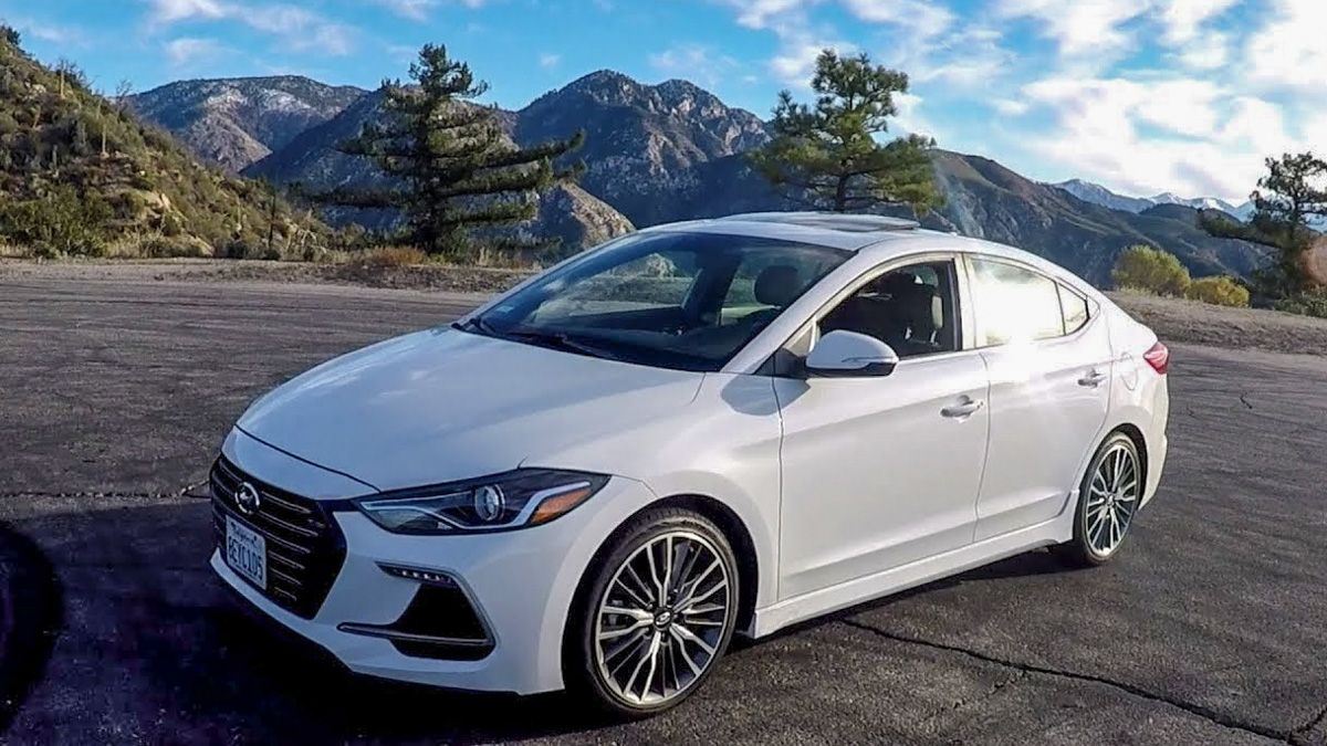 小改一下就有 280 hp 的 Hyundai Elantra Sport ！