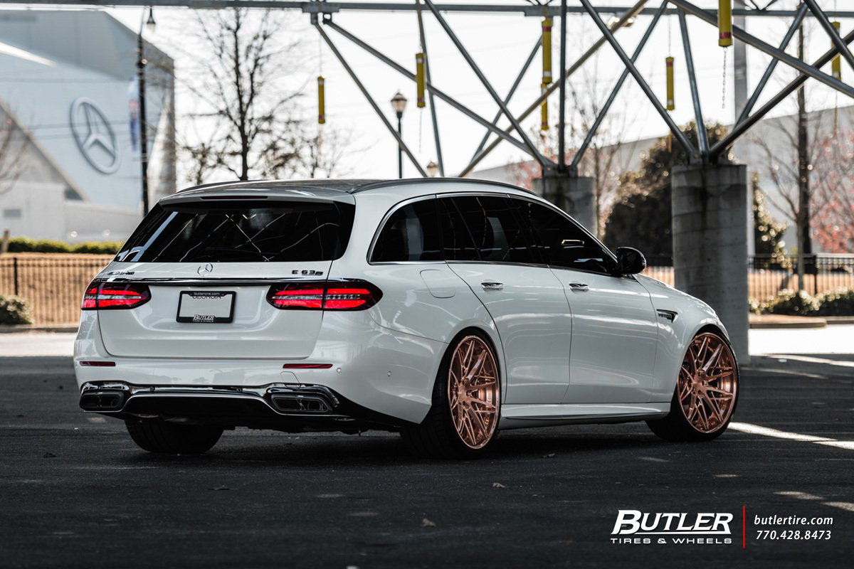 0-100不到3秒！813 hp 的 Mercedes-AMG E63 S Estate！