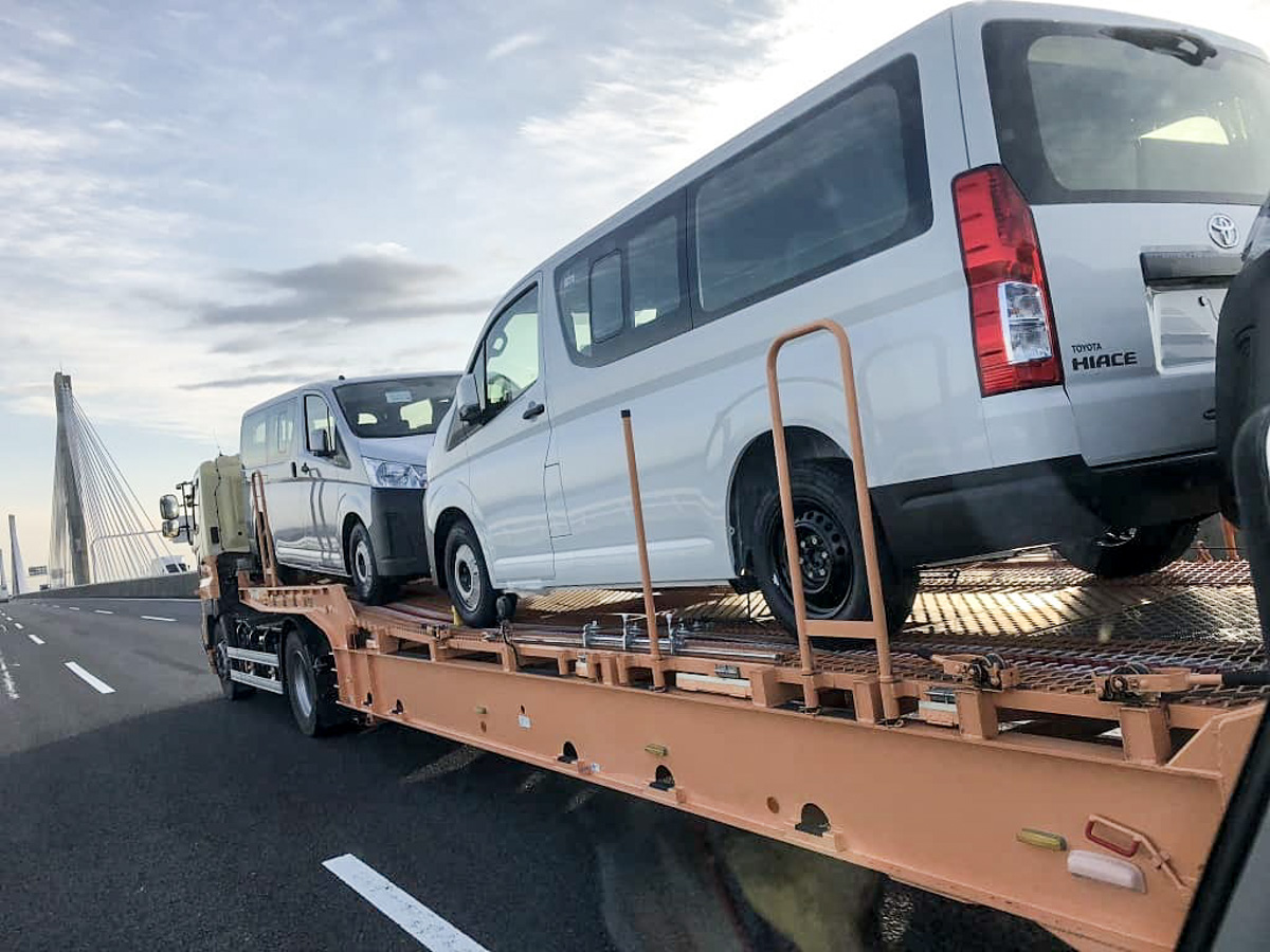 2020 Toyota Hiace 更多实车图，这回是高阶版！