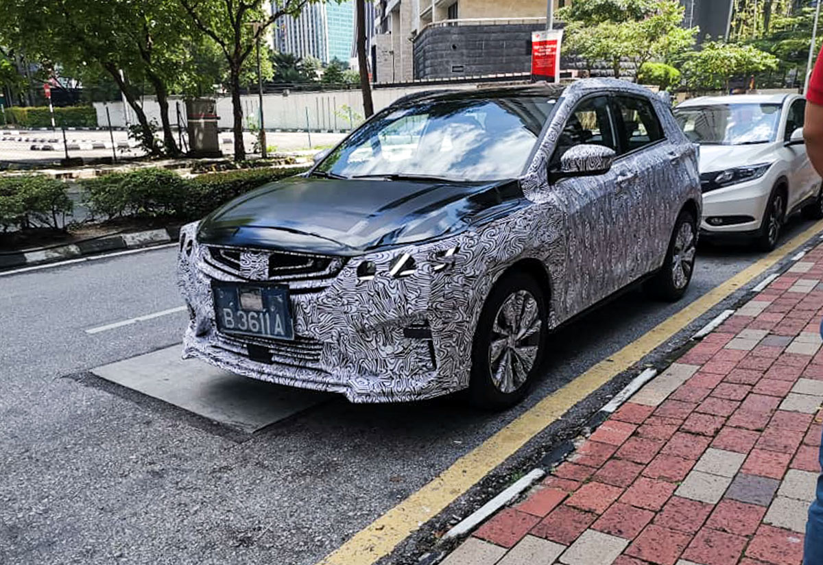 Proton X50 与最强对手并列现身吉隆坡市区游车河！