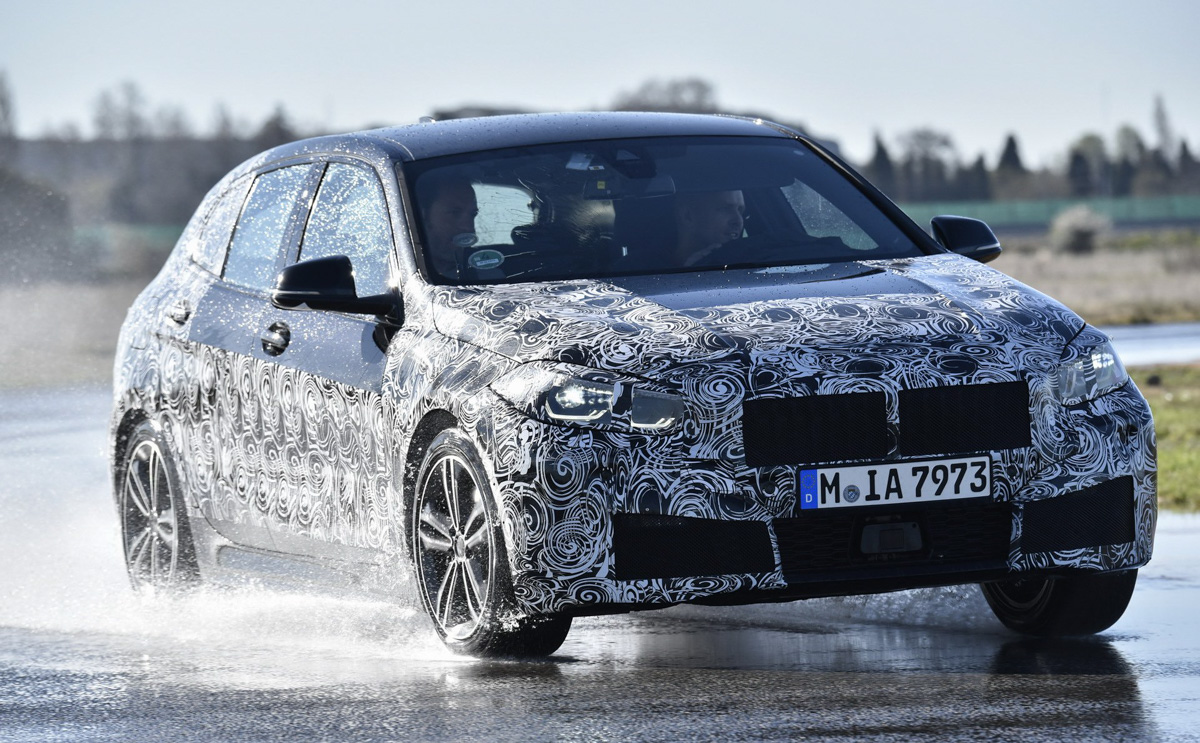 BMW M135i 确认搭载2.0L涡轮引擎，最大马力301 hp！