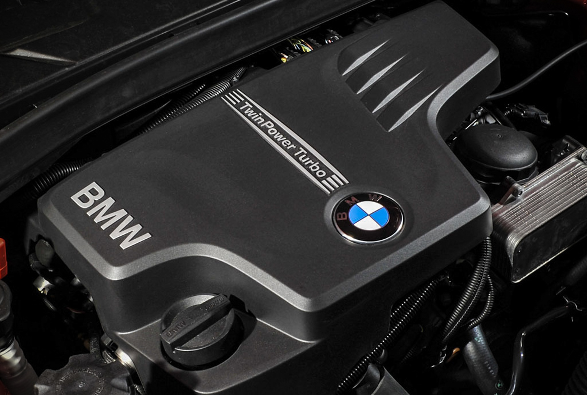 BMW M135i 确认搭载2.0L涡轮引擎，最大马力301 hp！