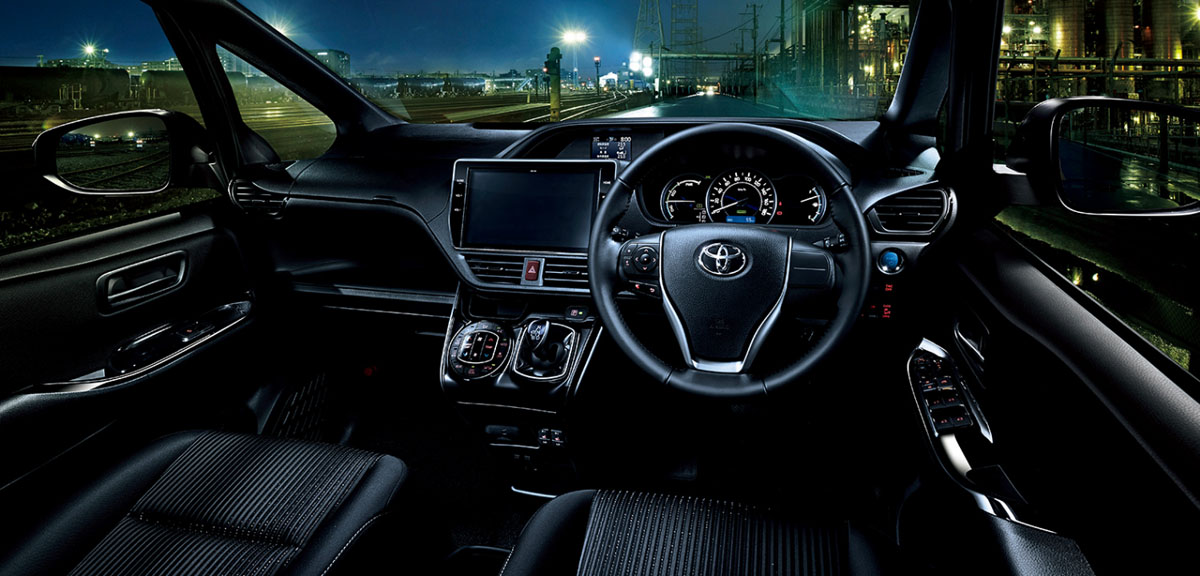 Toyota Voxy 现在已经买得到，售价从RM 129,000起跳！