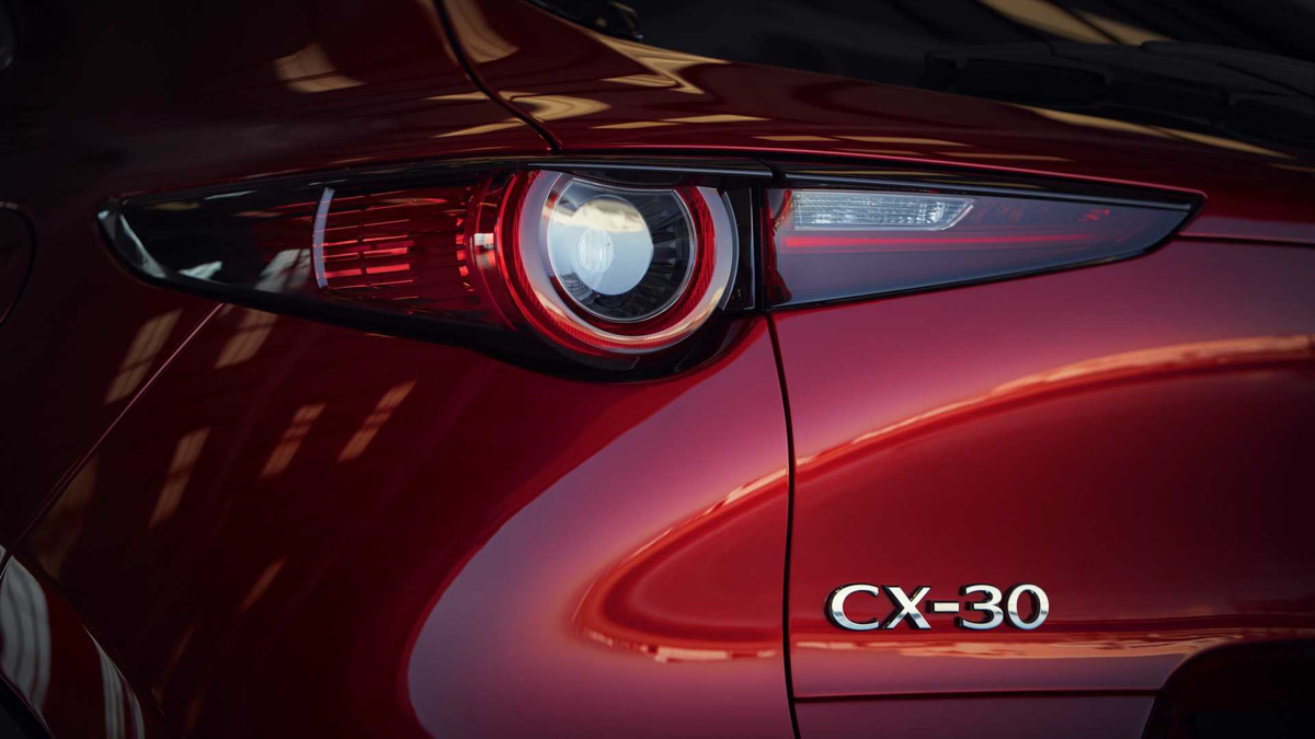 Mazda 全新 Crossover 正式现身，取名 Mazda CX-30 ！