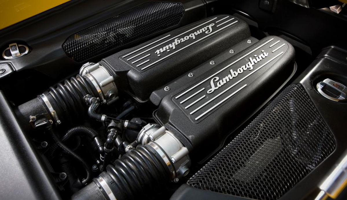 狂牛坦克! Volvo 245 Wagon 移植 Gallardo V10 引擎!