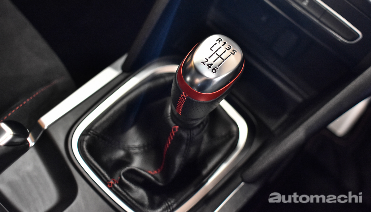 Renault Megane R.S 现身我国,售价从RM 279,888起跳!