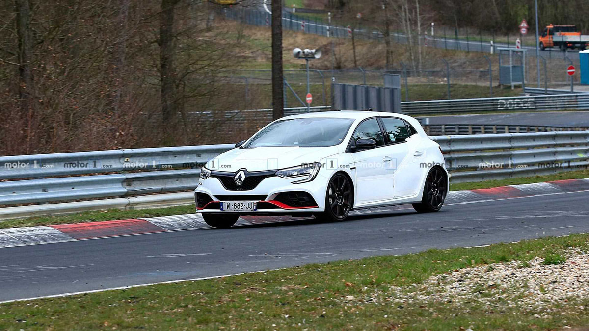 Renault Megane RS Trophy-R 现身， Type R 杀手来袭！