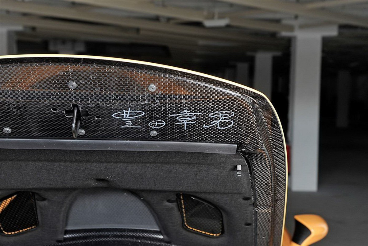 我有签名！稀有 Lexus LFA Nürburgring 版本寻找新主人！