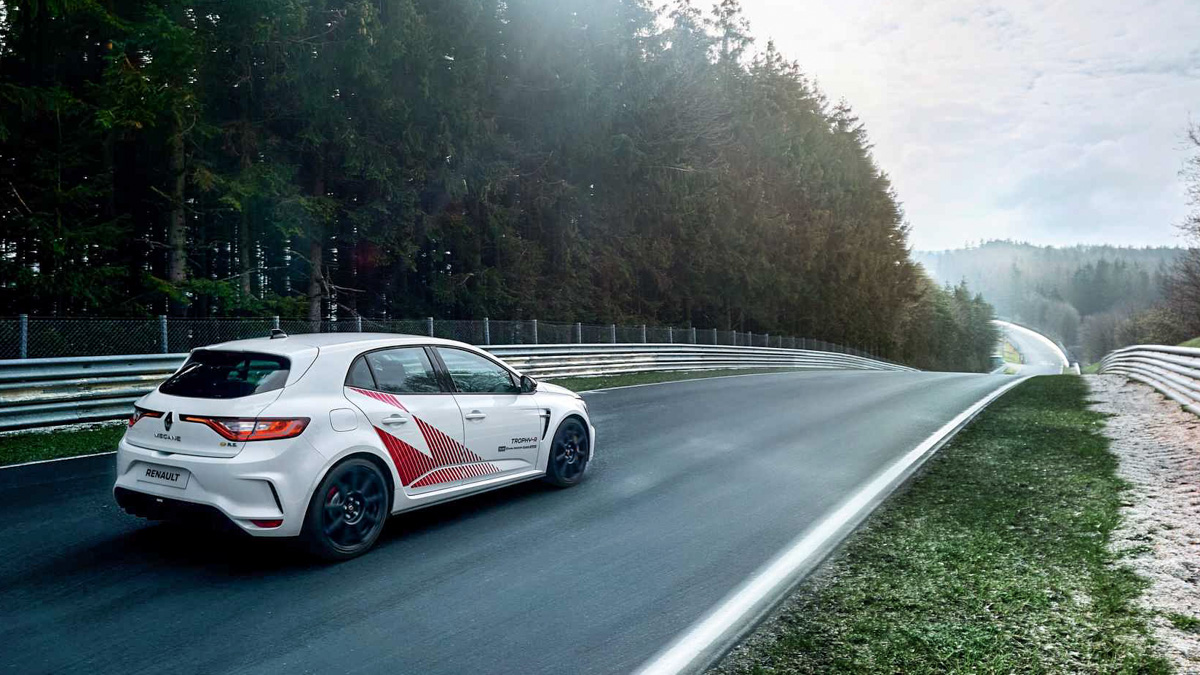 Renault Megane R.S Trophy-R 成为纽柏林前驱霸主!
