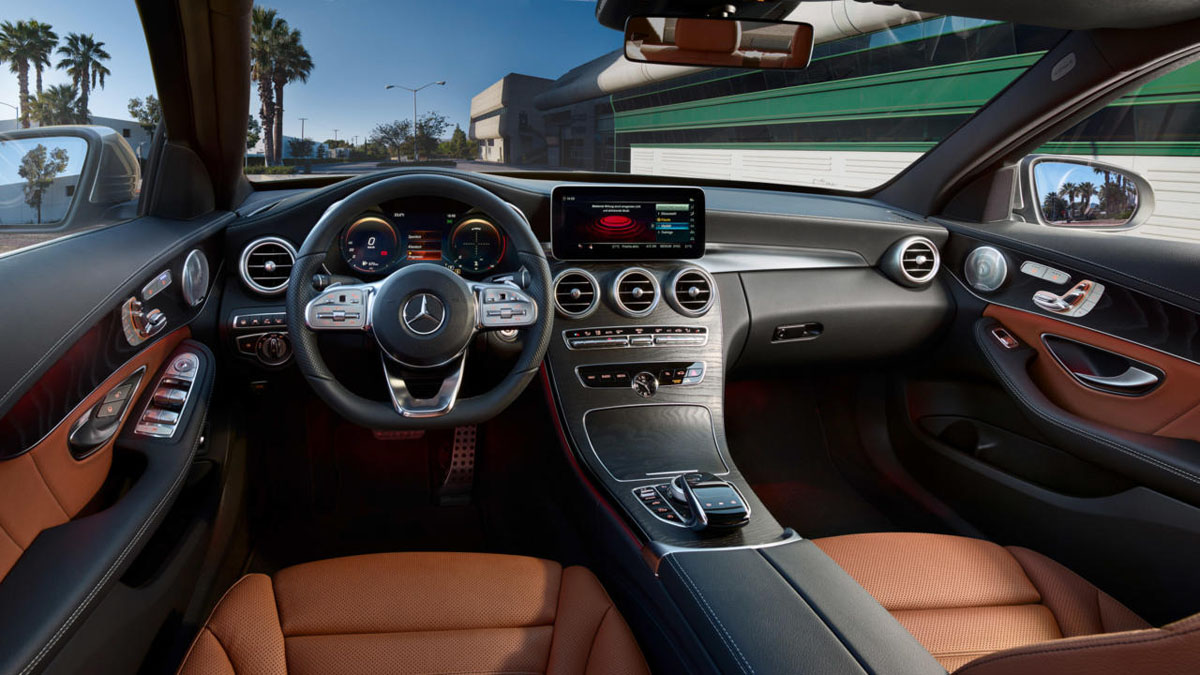 Mercedes-Benz Agility Financing 包含免费保养与车险配套！