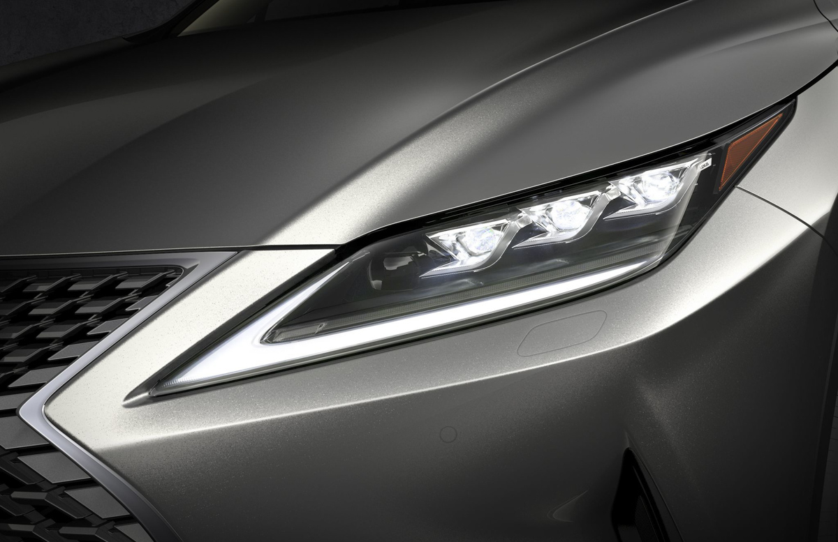Lexus 最新黑科技，发表 BladeScan 智能头灯技术！
