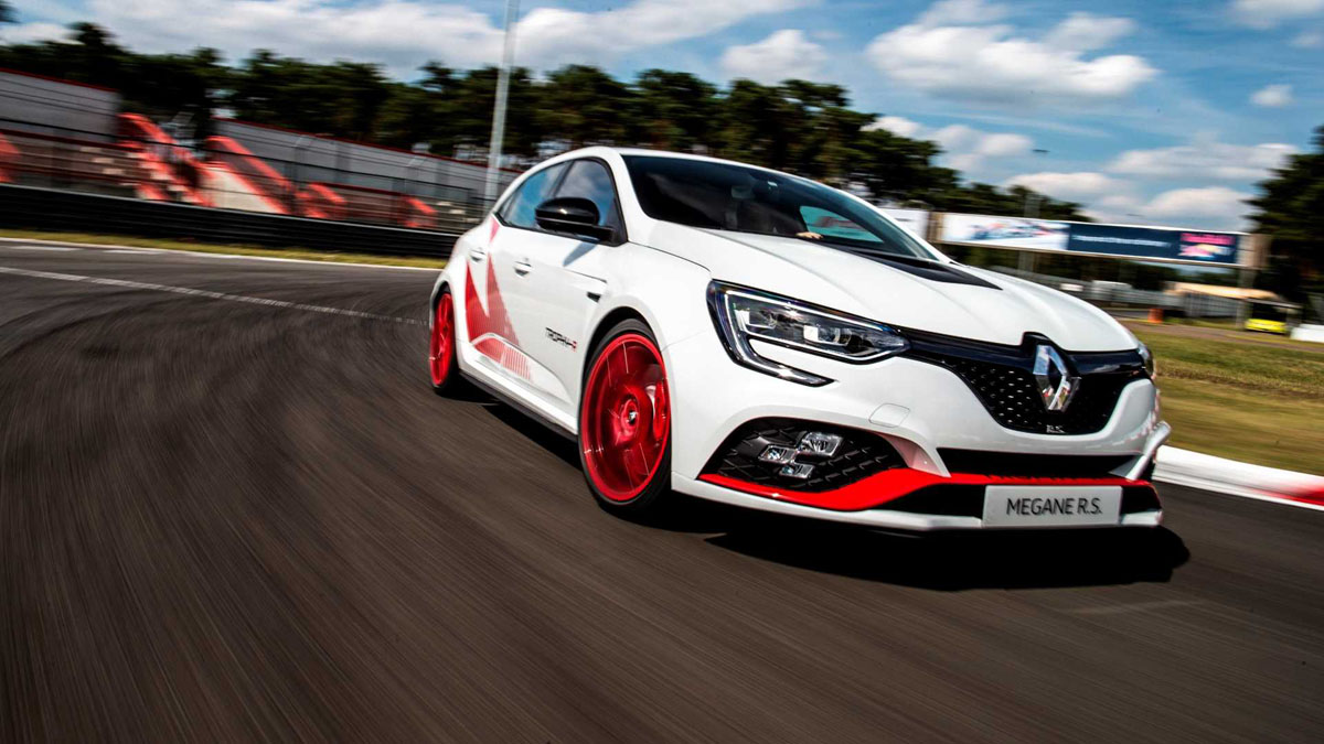 最速前驱钢炮 Renault Megane RS Trophy-R 细节公开！