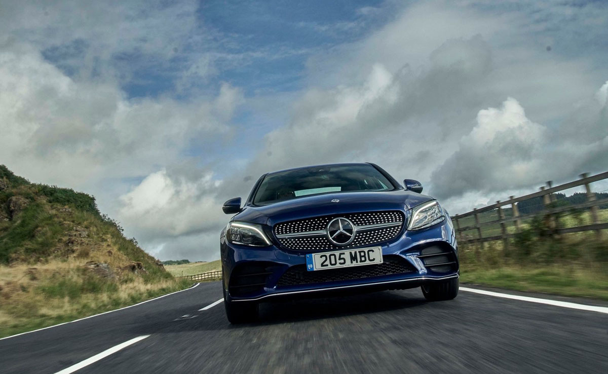 Mercedes-Benz 推出 Mobility Plus 计划，让客户能够更方便的保养汽车。