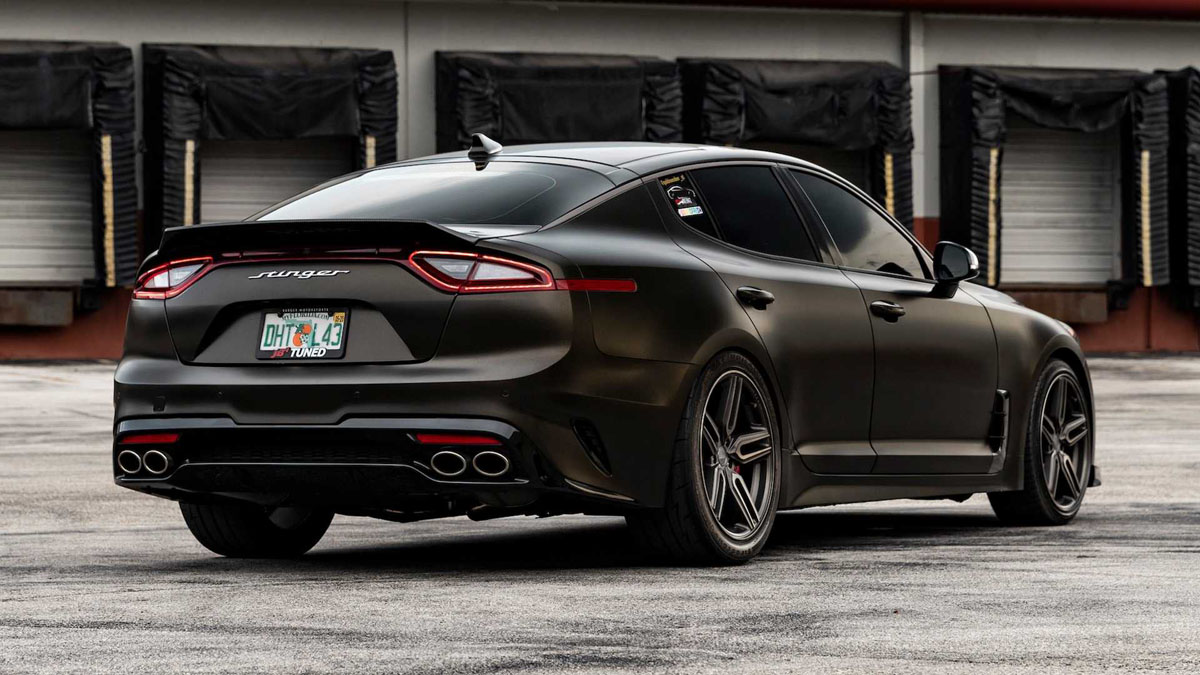 加上空力套件后,Kia Stinger GT 更炫酷!