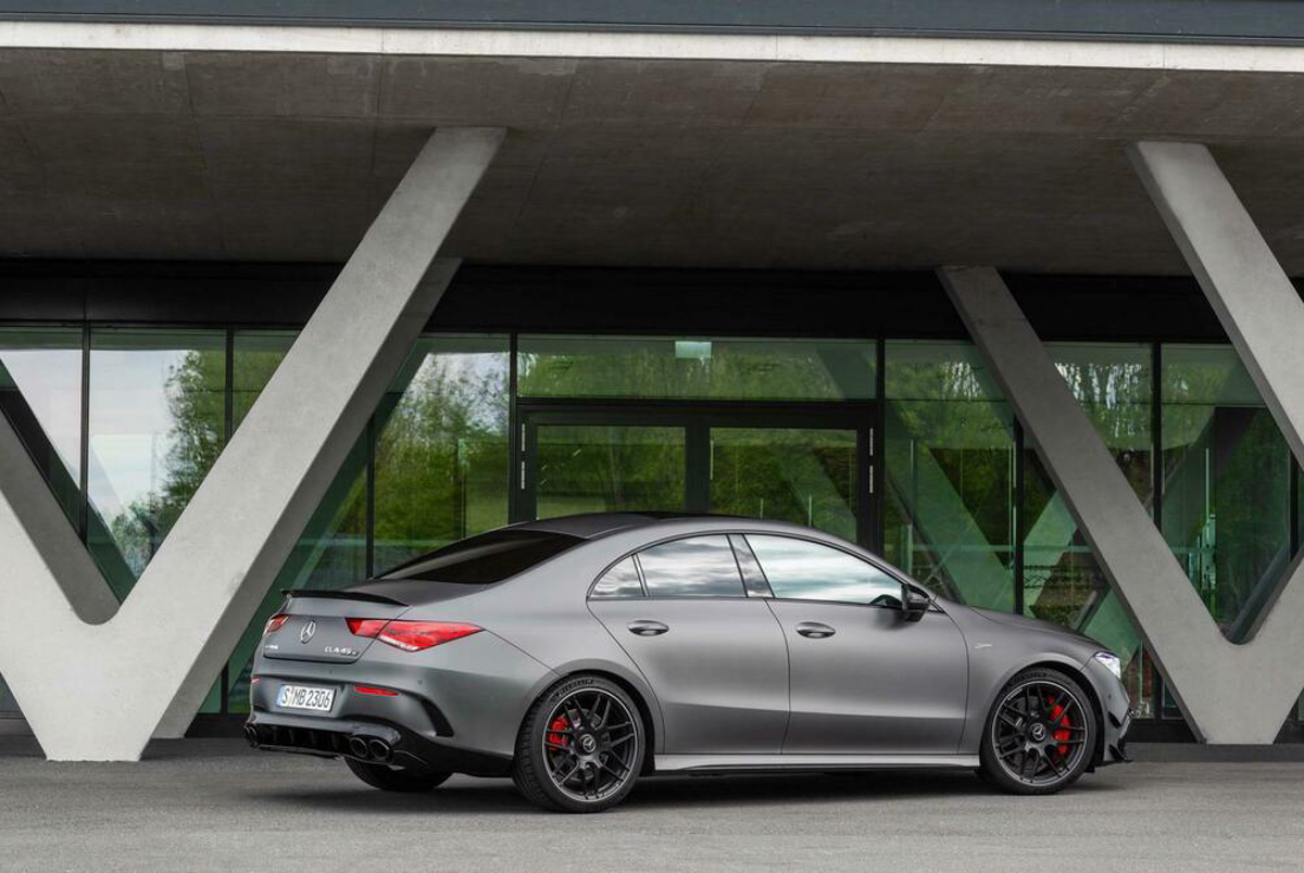 Mercedes-AMG A45 S / CLA 45 S 预告登场，7月4日发表！