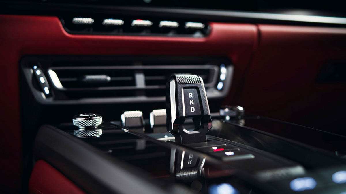 入门级 Porsche 911 Carrera & Convertible